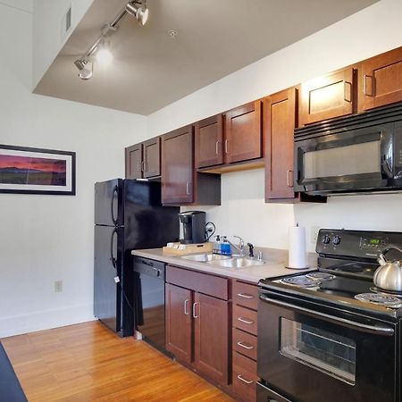 Apartment With King Bed In Downtown Louisville Dış mekan fotoğraf