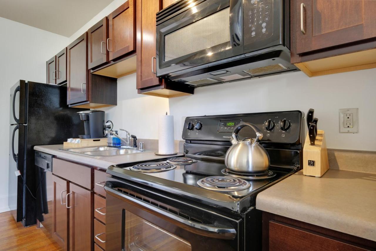 Apartment With King Bed In Downtown Louisville Dış mekan fotoğraf